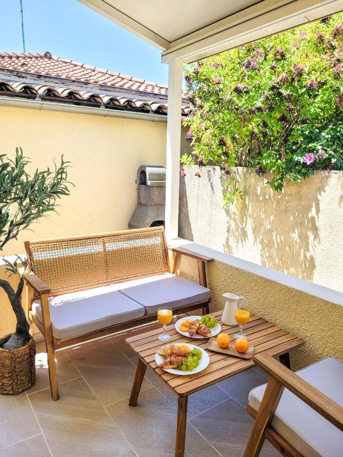 Apartment Double Climatise Avec Terrasse - Proche Tram & Centre *
